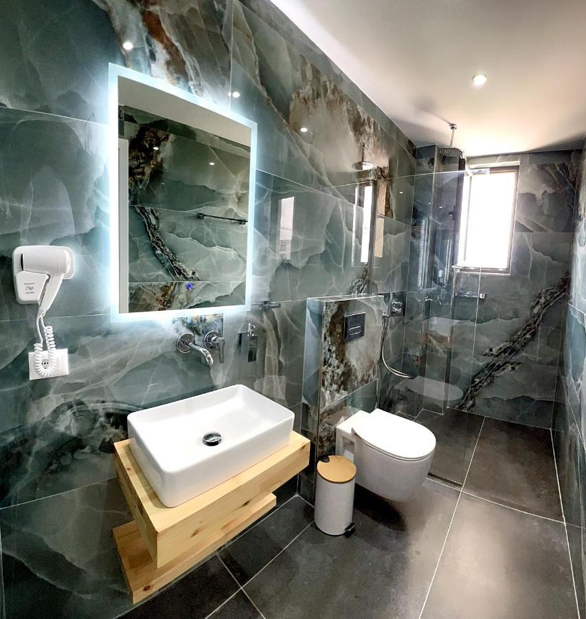 Poseidon Hotel 2 Ksamil Bagian luar foto