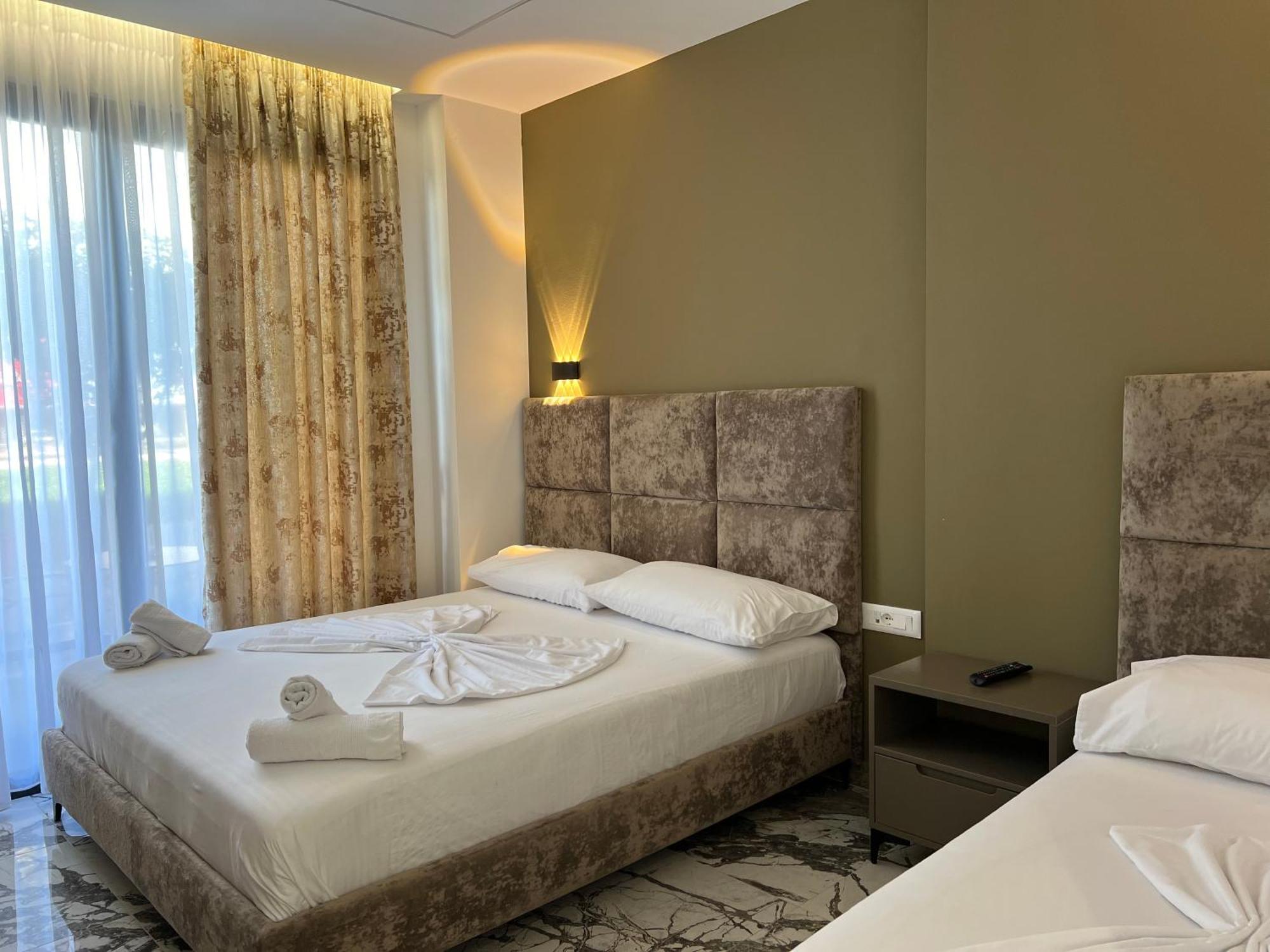 Poseidon Hotel 2 Ksamil Bagian luar foto