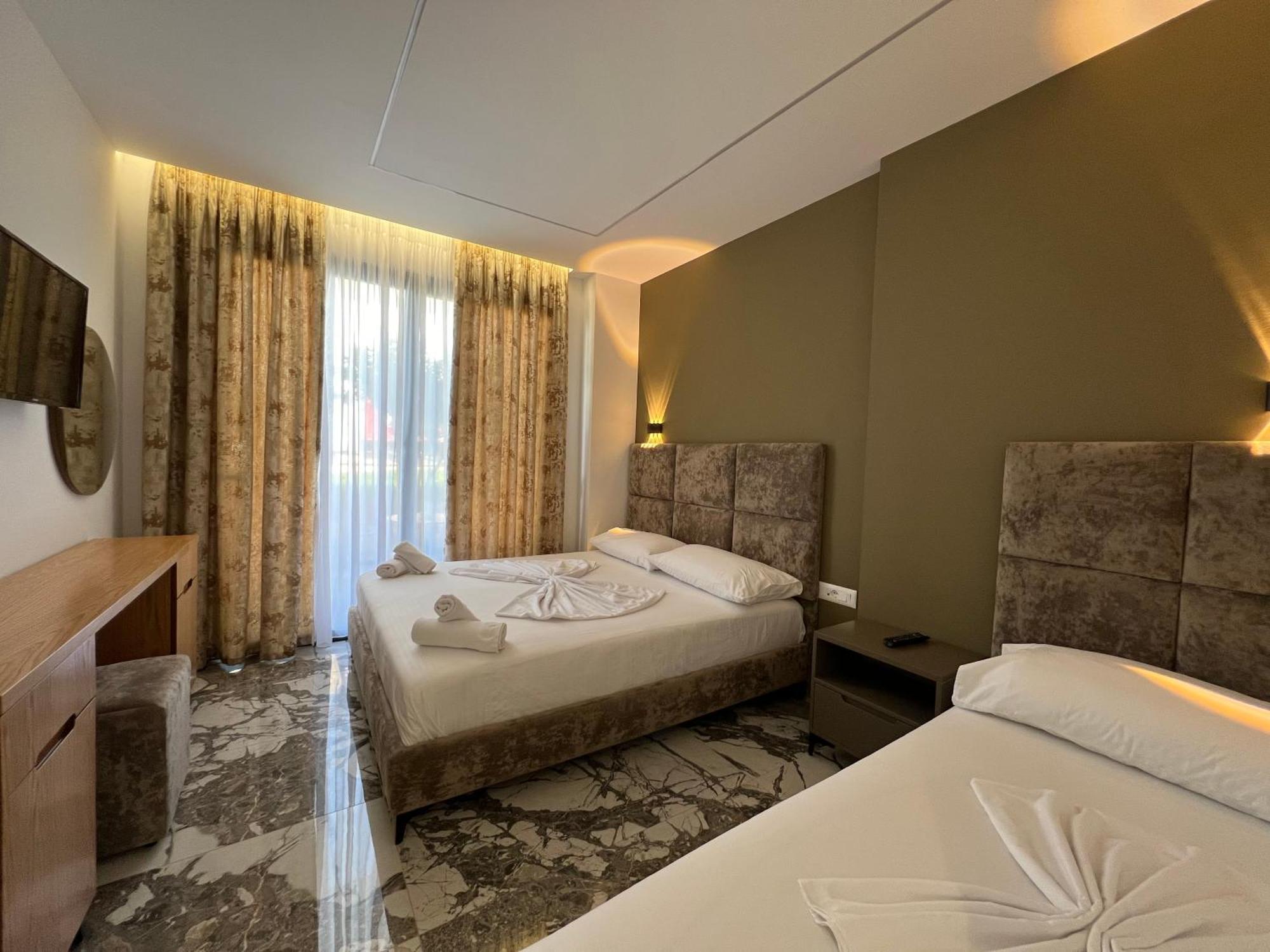 Poseidon Hotel 2 Ksamil Bagian luar foto